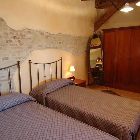 Hotel Castello Montegiove Fano