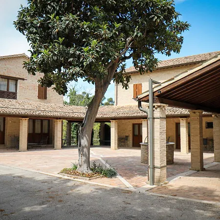 Hotel Castello Montegiove Fano