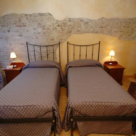 Castello Montegiove Hotel 4*