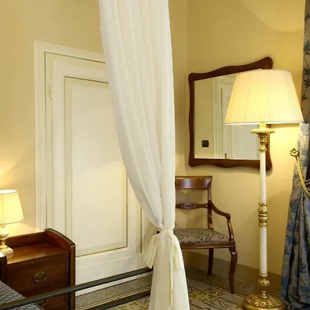 Castello Montegiove Hotel 4*