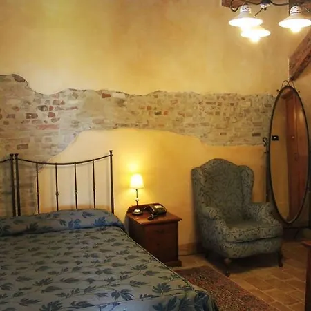 Castello Montegiove Hotel Fano
