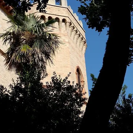 Castello Montegiove 4* Фано