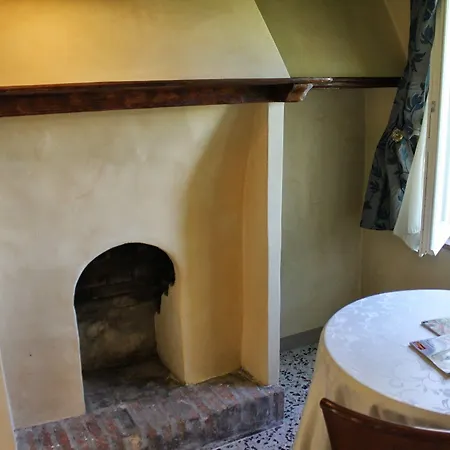 Отель Castello Montegiove Фано