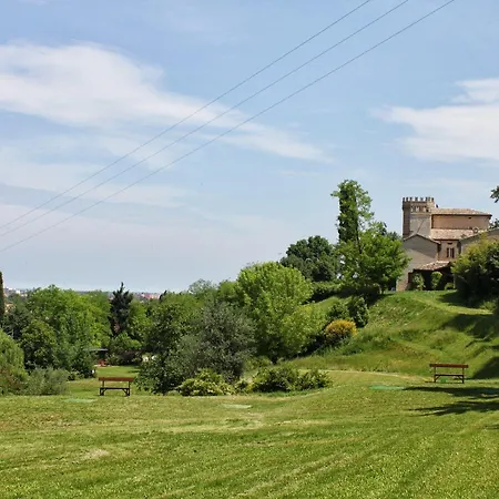 Castello Montegiove 4* Fano (Pesaro and Urbino)