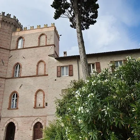 Castello Montegiove فانو
