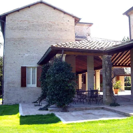 Castello Montegiove Отель 4*