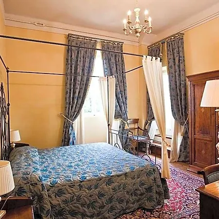 Hotel Castello Montegiove 4*