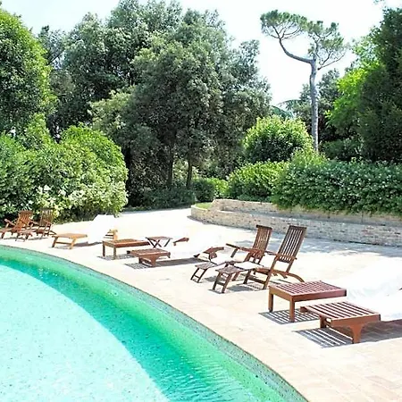 Castello Montegiove 4*