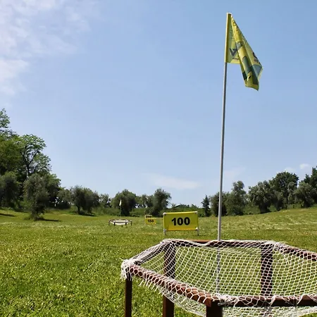 Castello Montegiove فندق