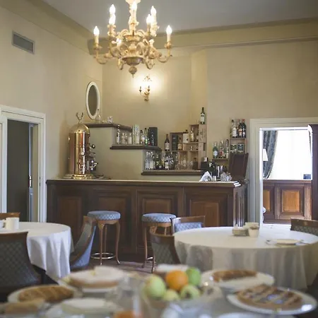 Otel Castello Montegiove 4*