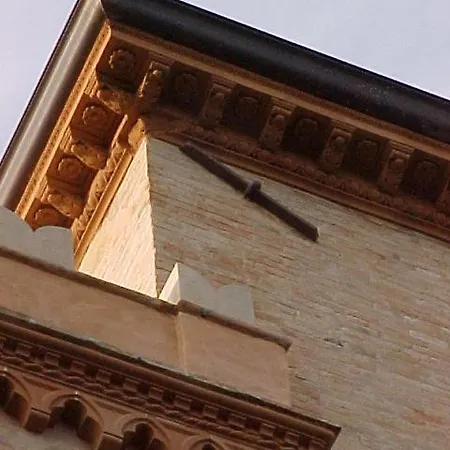 Castello Montegiove Отель 4*