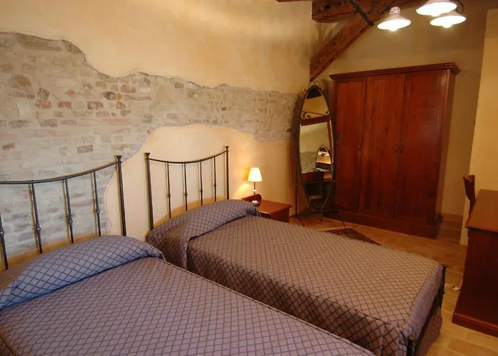 Hotel Castello Montegiove Fano